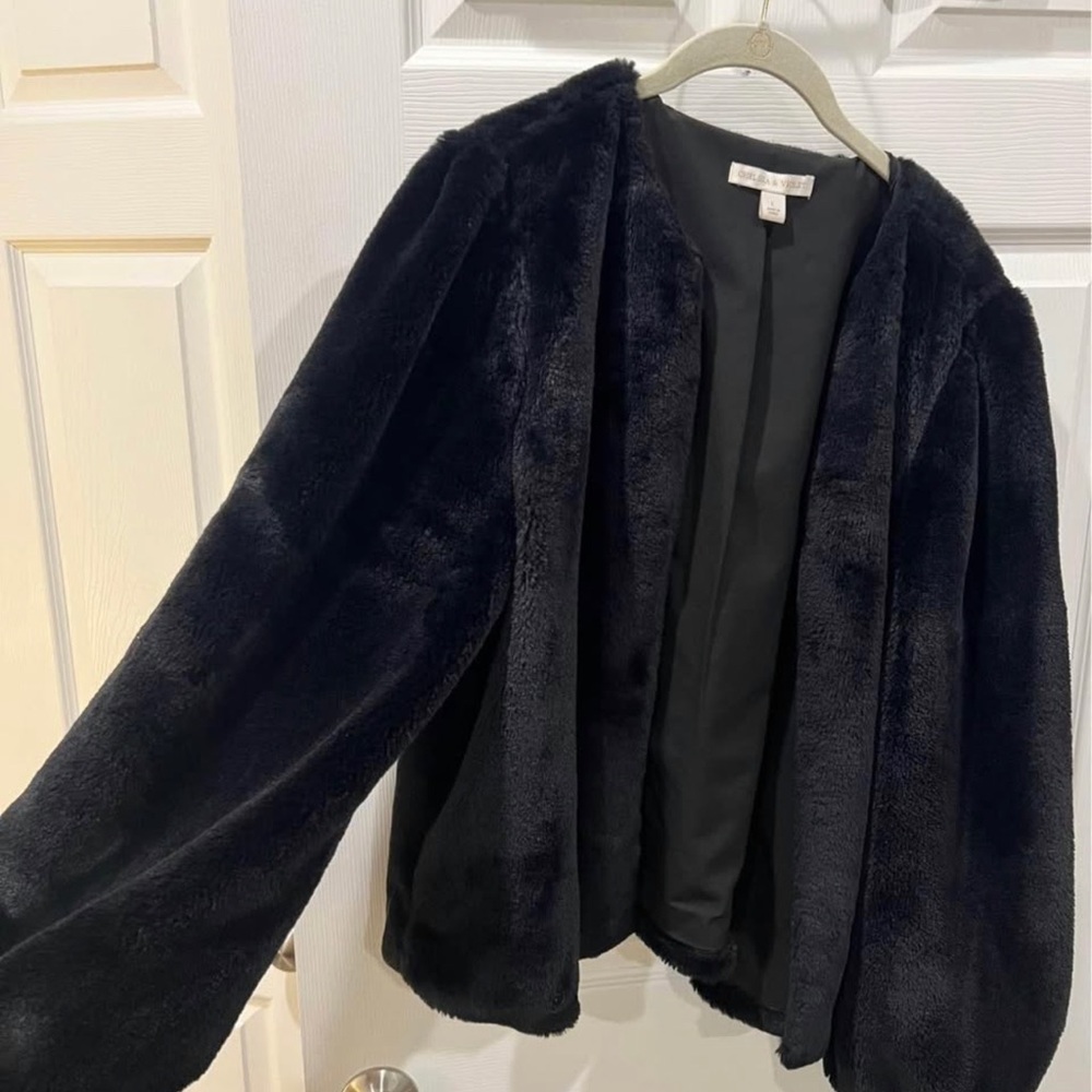 Fur Coat with puff sleeves